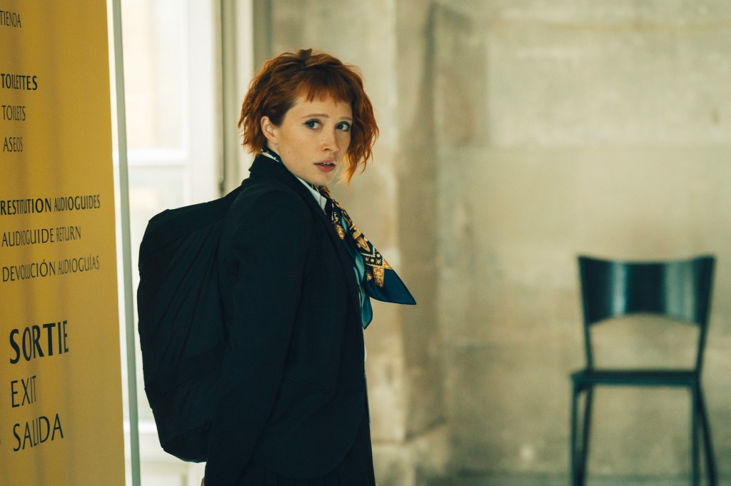 Alexia en repérage avant la soirée