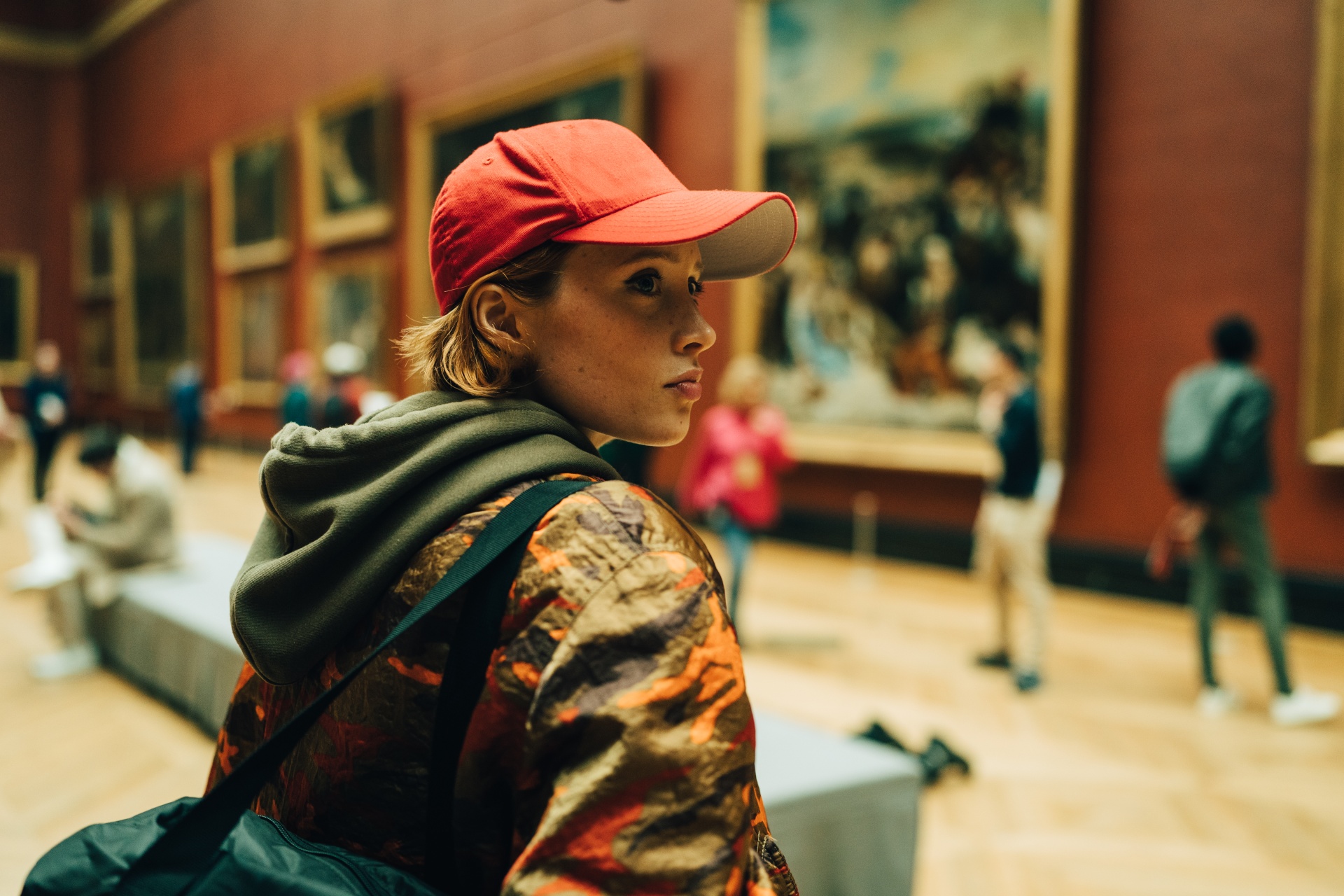Alex au Louvre
